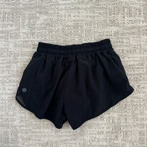 Lululemon size 2 black low rise hotty hot short